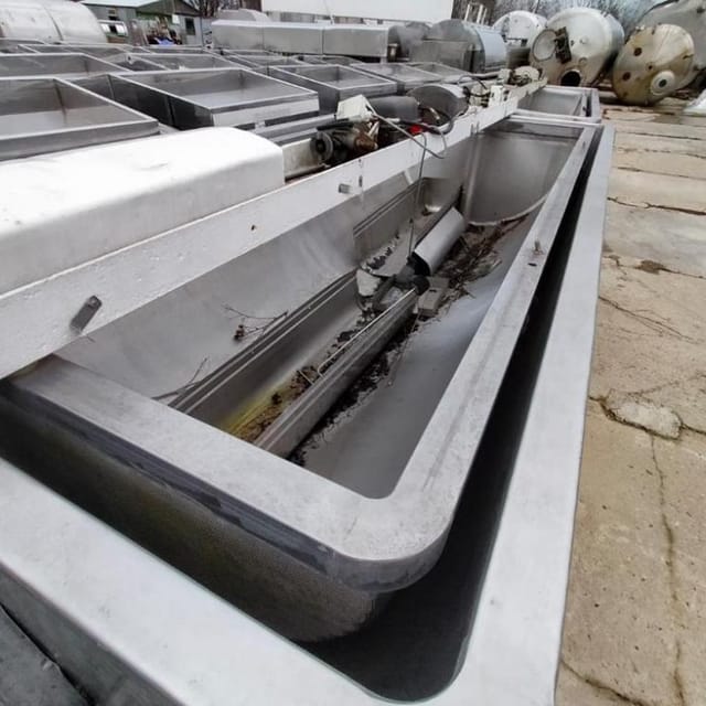 Ванна творожная с сеткой 2500л инв.12805