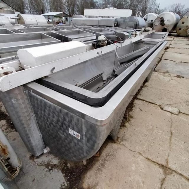 Ванна творожная с сеткой 2500л инв.12805