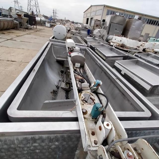 Ванна творожная с сеткой 2500л инв.12805