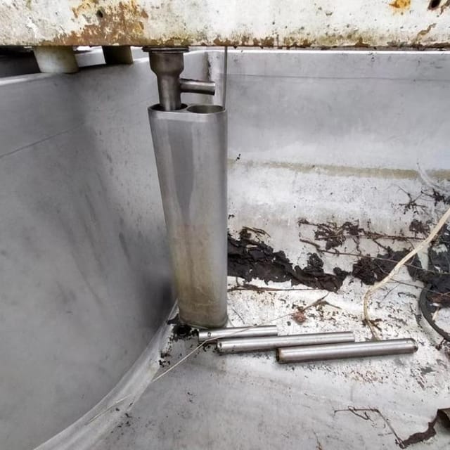 Ванна творожная с сеткой 2500л инв.12805