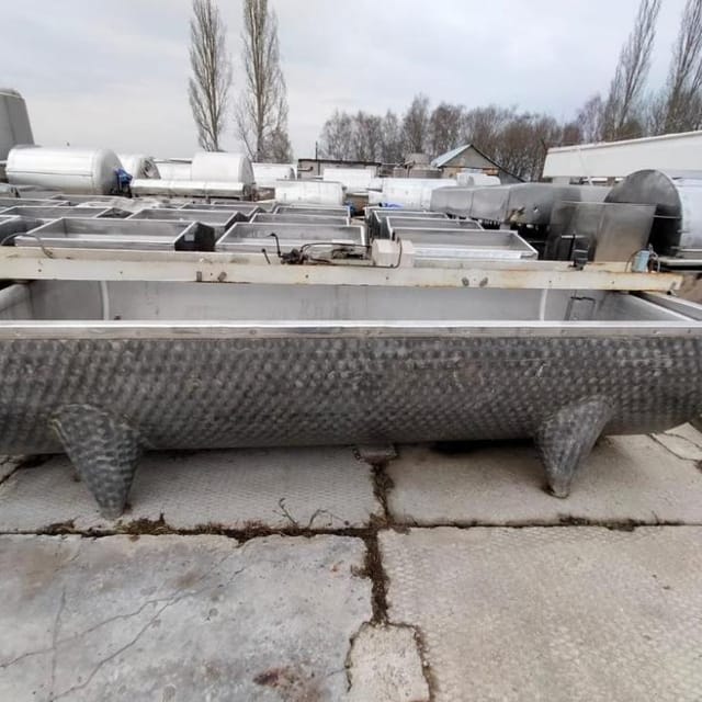 Ванна творожная с сеткой 2500л инв.12805