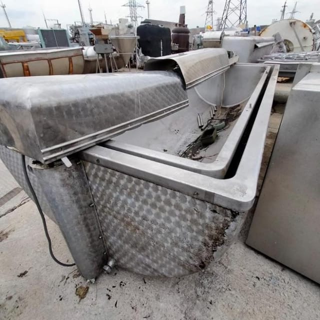 Ванна творожная с сеткой 2500л инв.12805