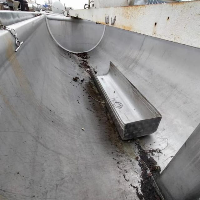 Ванна творожная с сеткой 2500л инв.12805