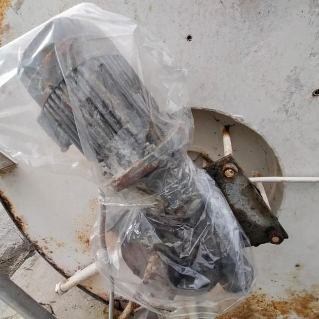 Емкость 2куб.м с рубашкой инв.11230