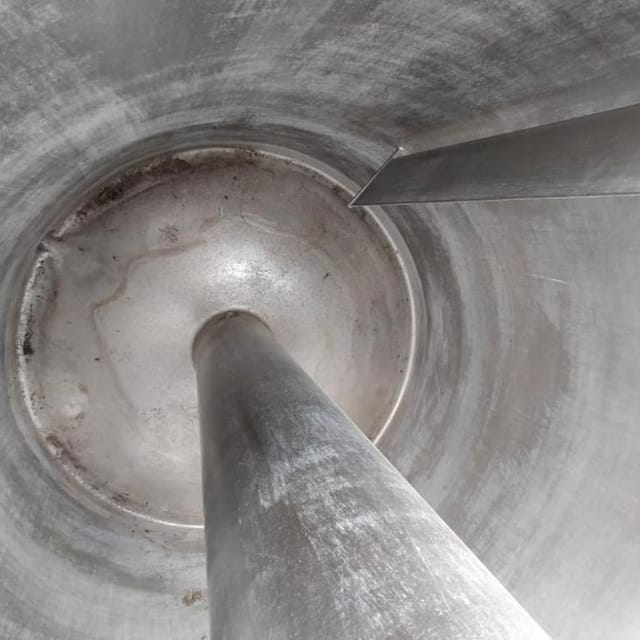 Емкость 2куб.м с рубашкой инв.11230