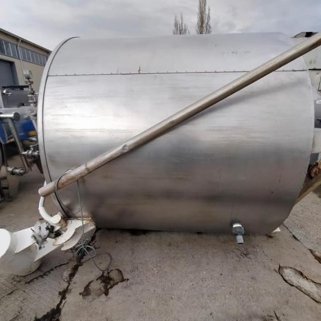 Емкость 2куб.м с рубашкой инв.11230