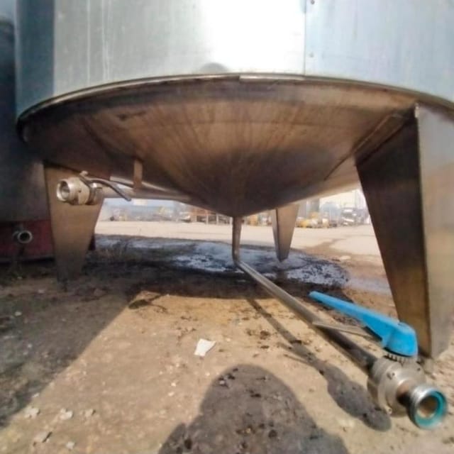 Емкость утеплённая с мешалкой 2,4м3 инв.10546