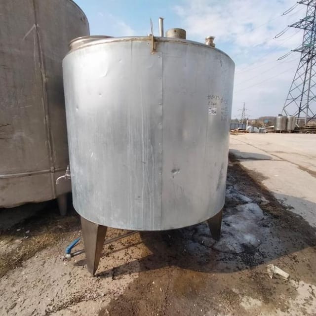 Емкость утеплённая с мешалкой 2,4м3 инв.10546