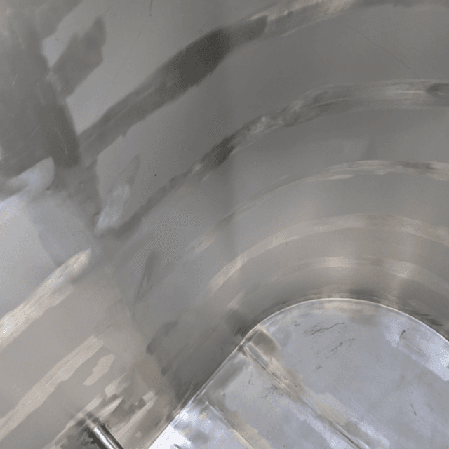 Емкости 500 л, с рубашкой и термоизоляцией.