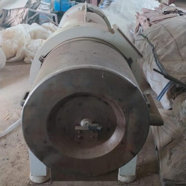 Горизонтальная центрифуга декантер PIERALISI FP-600 2RS