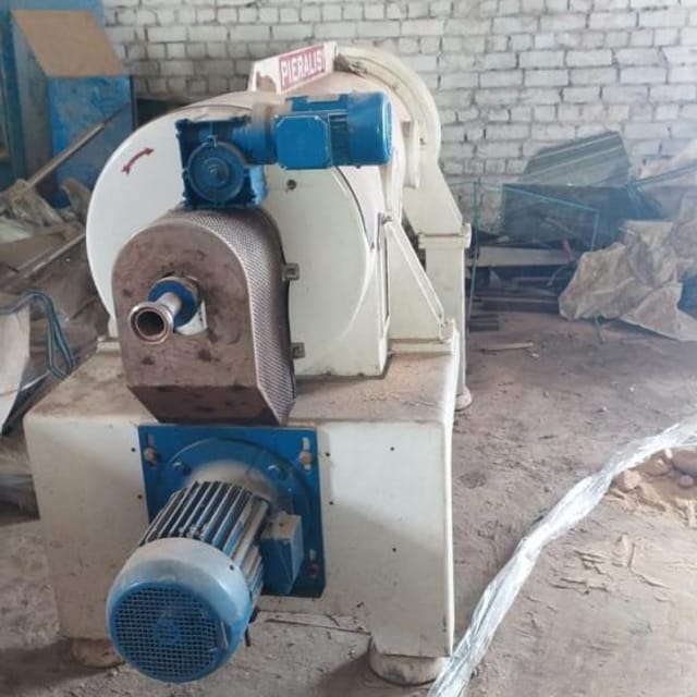 Горизонтальная центрифуга декантер PIERALISI FP-600 2RS