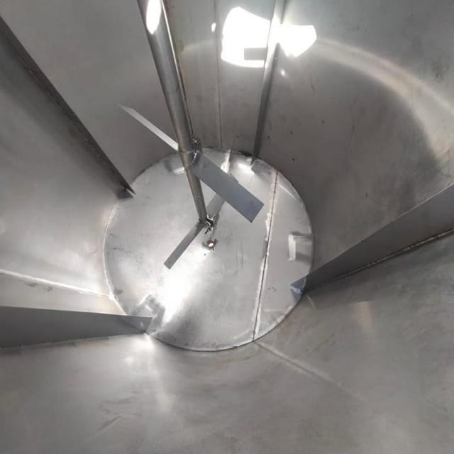 Емкость новая 330л с подогревающей лентой 9 кВт инв.10534