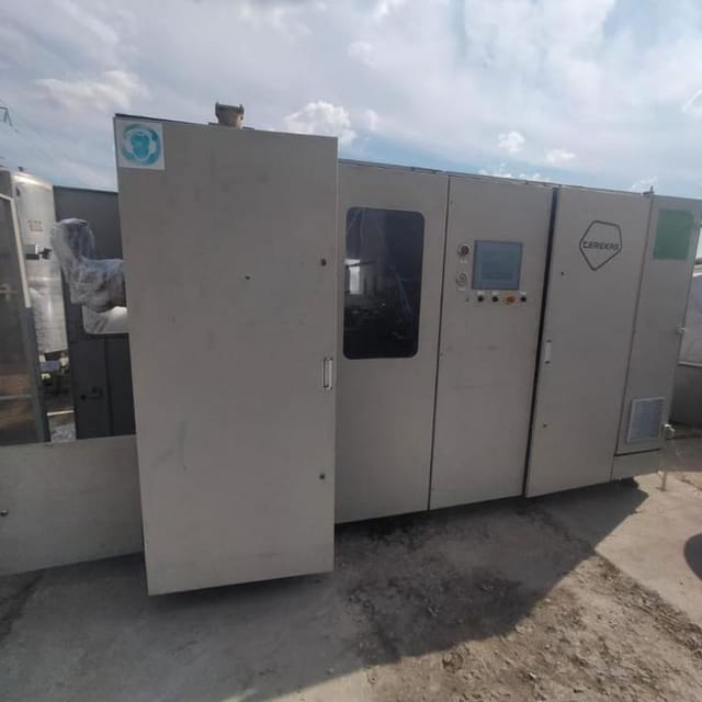 Автоматический выдув ПЭТ-бутылок TFA 4000 (Terеkas, Литва)  инв.10537