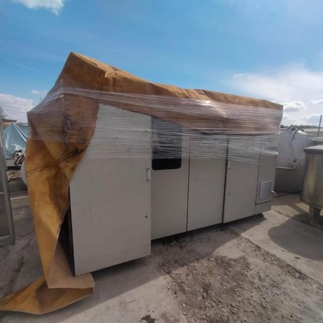 Автоматический выдув ПЭТ-бутылок TFA 4000 (Terеkas, Литва)  инв.10537