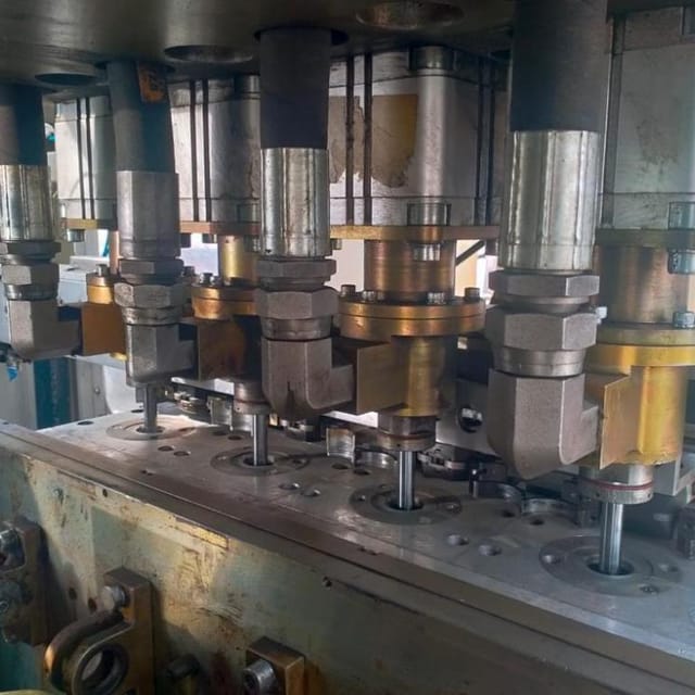 Автоматический выдув ПЭТ-бутылок TFA 4000 (Terеkas, Литва)  инв.10537