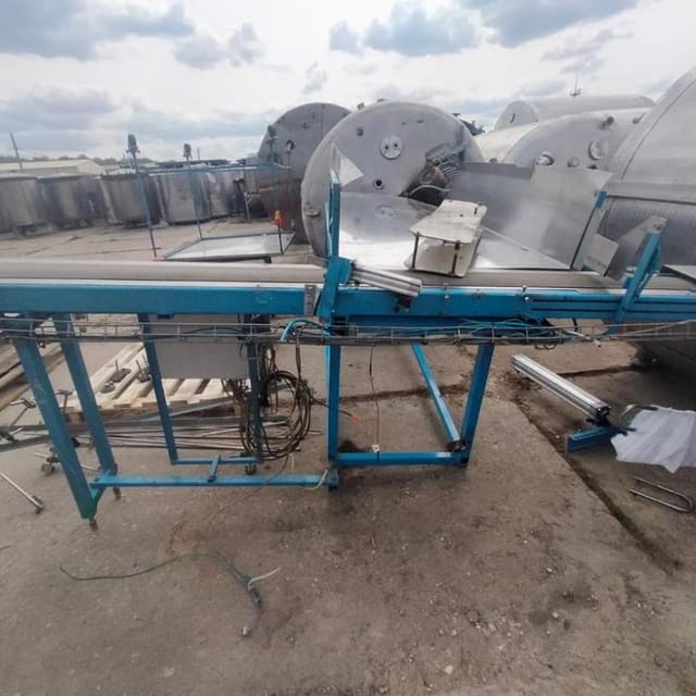 Автоматический выдув ПЭТ-бутылок TFA 4000 (Terеkas, Литва)  инв.10537