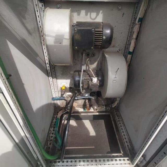 Автоматический выдув ПЭТ-бутылок TFA 4000 (Terеkas, Литва)  инв.10537