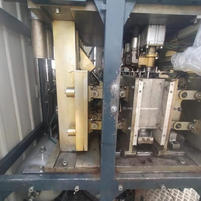 Автоматический выдув ПЭТ-бутылок TFA 4000 (Terеkas, Литва)  инв.10537