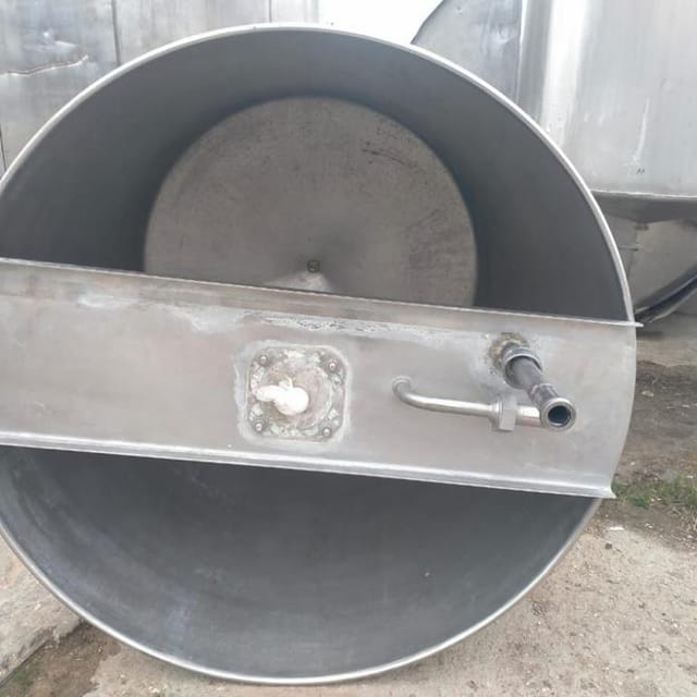 Емкость одностенная 1500 литров инв.10927