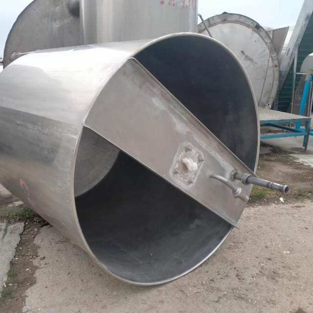 Емкость одностенная 1500 литров инв.10927