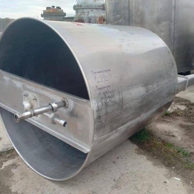Емкость одностенная 1500 литров инв.10927
