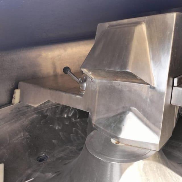 Куттер вакуумный Laska 200л инв.8672