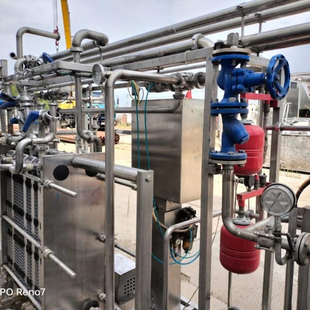 Пастеризационно-охладительная установка 5000л инв.4130