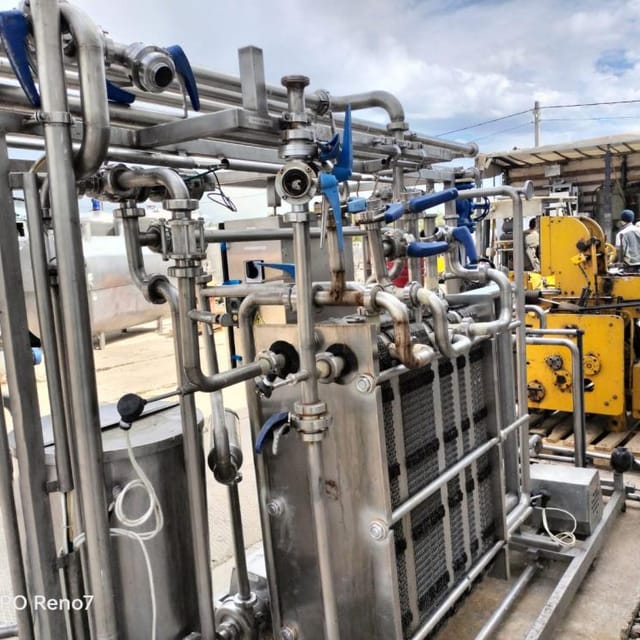 Пастеризационно-охладительная установка 5000л инв.4130