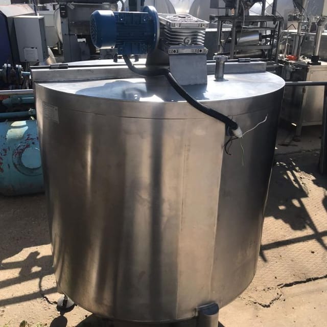 Емкость 600л одностенка с мешалкой инв.10470