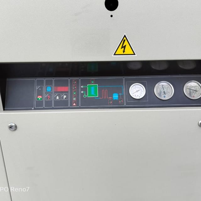 Чиллер ТАЕ-301 холодопроизводительность: 65.70 кВт. инв.4326