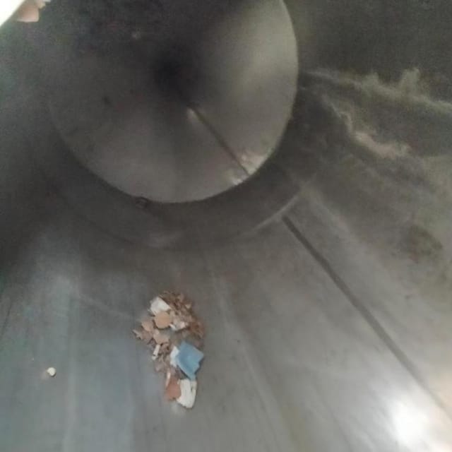 Емкость 1м3 с конусом одностенная инв.10479