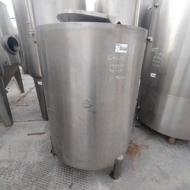 Емкость одностенная 900л инв.10446