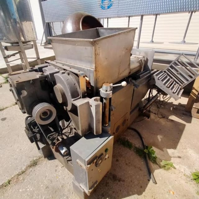 Фасовщик масла в гофро-короб по 20кг М6-ОРГ-3 инв.10417