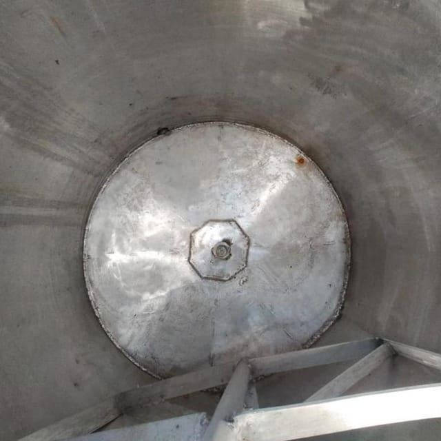 Емкость с рубашкой, мешалкой 700л инв.10448