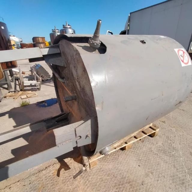 Емкость с рубашкой, мешалкой 700л инв.10448