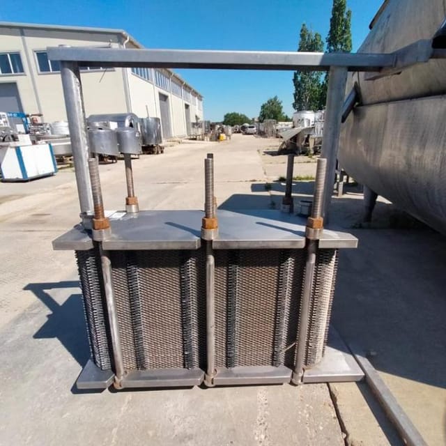 Теплообменник пластинчатый 10т инв.10423