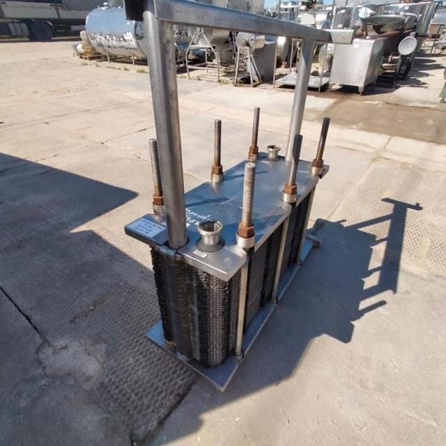 Теплообменник пластинчатый 10т инв.10422