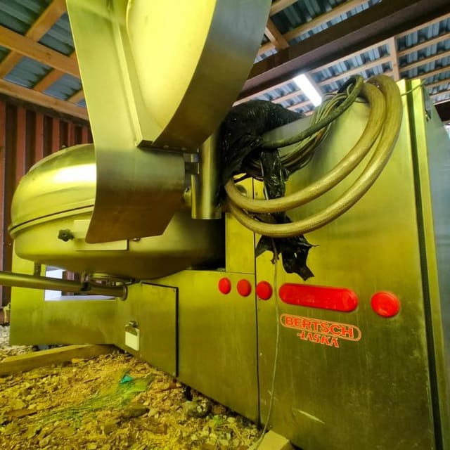 Куттер LASKA KU-330