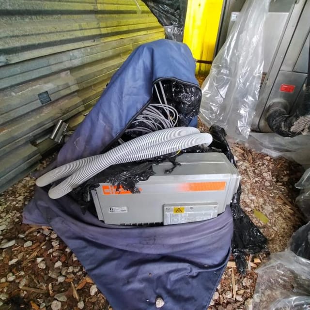 Куттер LASKA KU-330