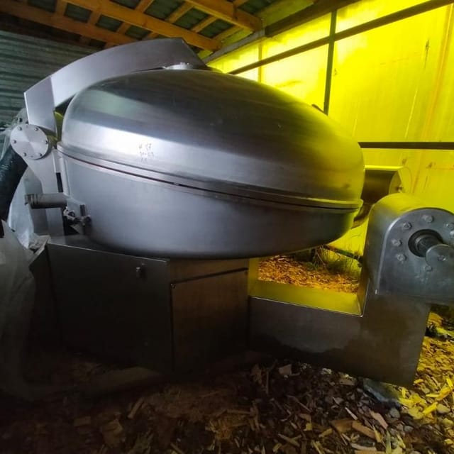 Куттер LASKA KU-330