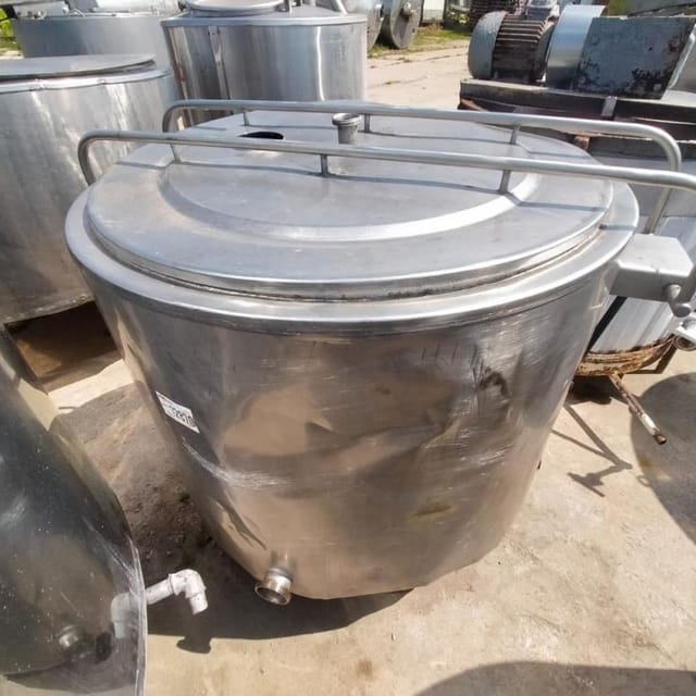 Емкость 500л с рубашкой, мешалкой инв.12870
