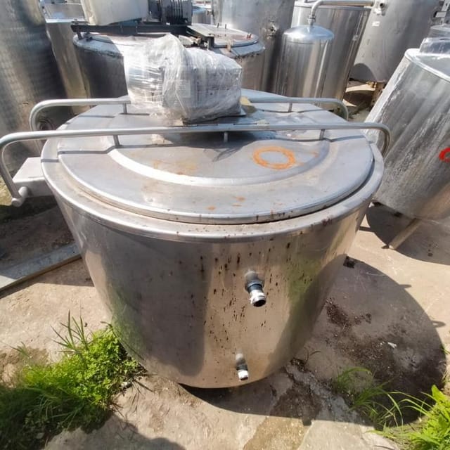 Емкость 350л с рубашкой инв.12869