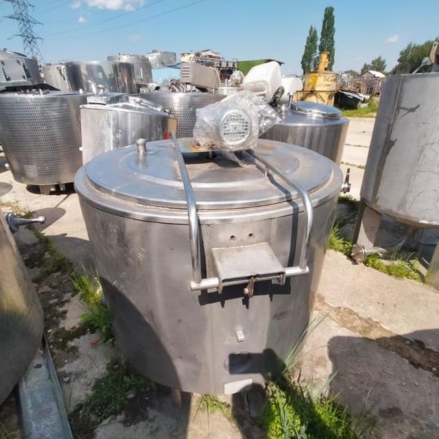 Емкость 350л с рубашкой инв.12869