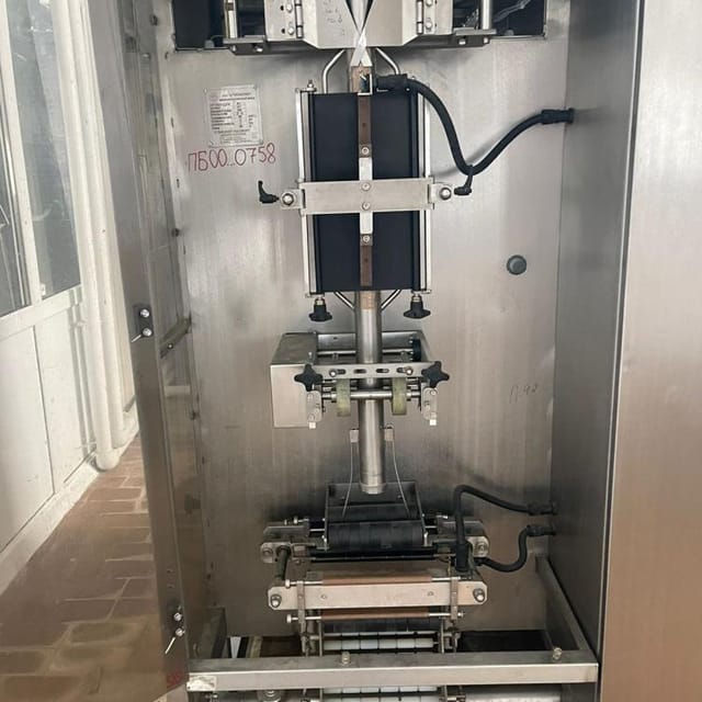 Фасовочный аппарат молока в мягкую плёнку АДНВ 39П инв.9579