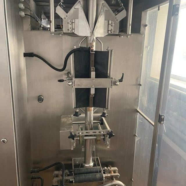 Фасовочный аппарат молока в мягкую плёнку АДНВ 39П инв.9579