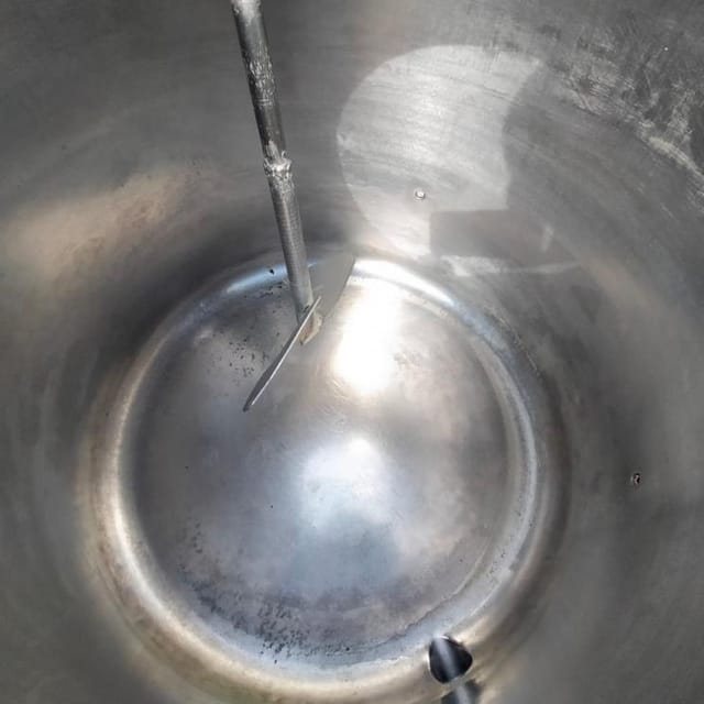 Емкость с рубашкой, мешалкой, мотор-редуктором. 250л инв.10904