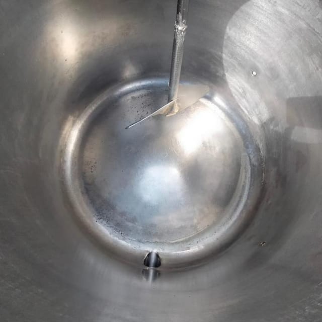 Емкость с рубашкой, мешалкой, мотор-редуктором. 250л инв.10904