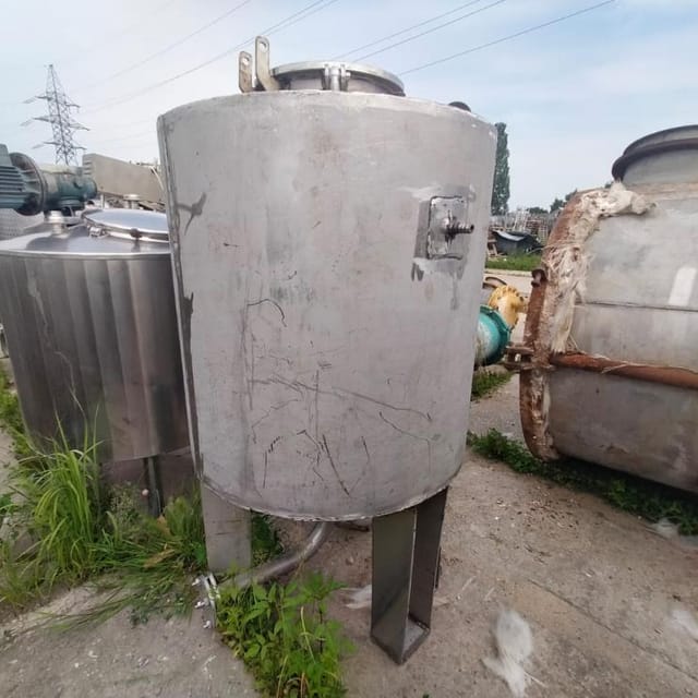 Емкость 300л термос инв.11221