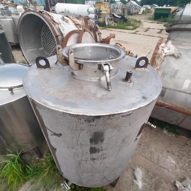 Емкость 300л термос инв.11221