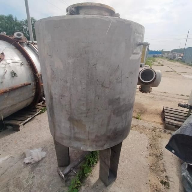 Емкость 300л термос инв.11222